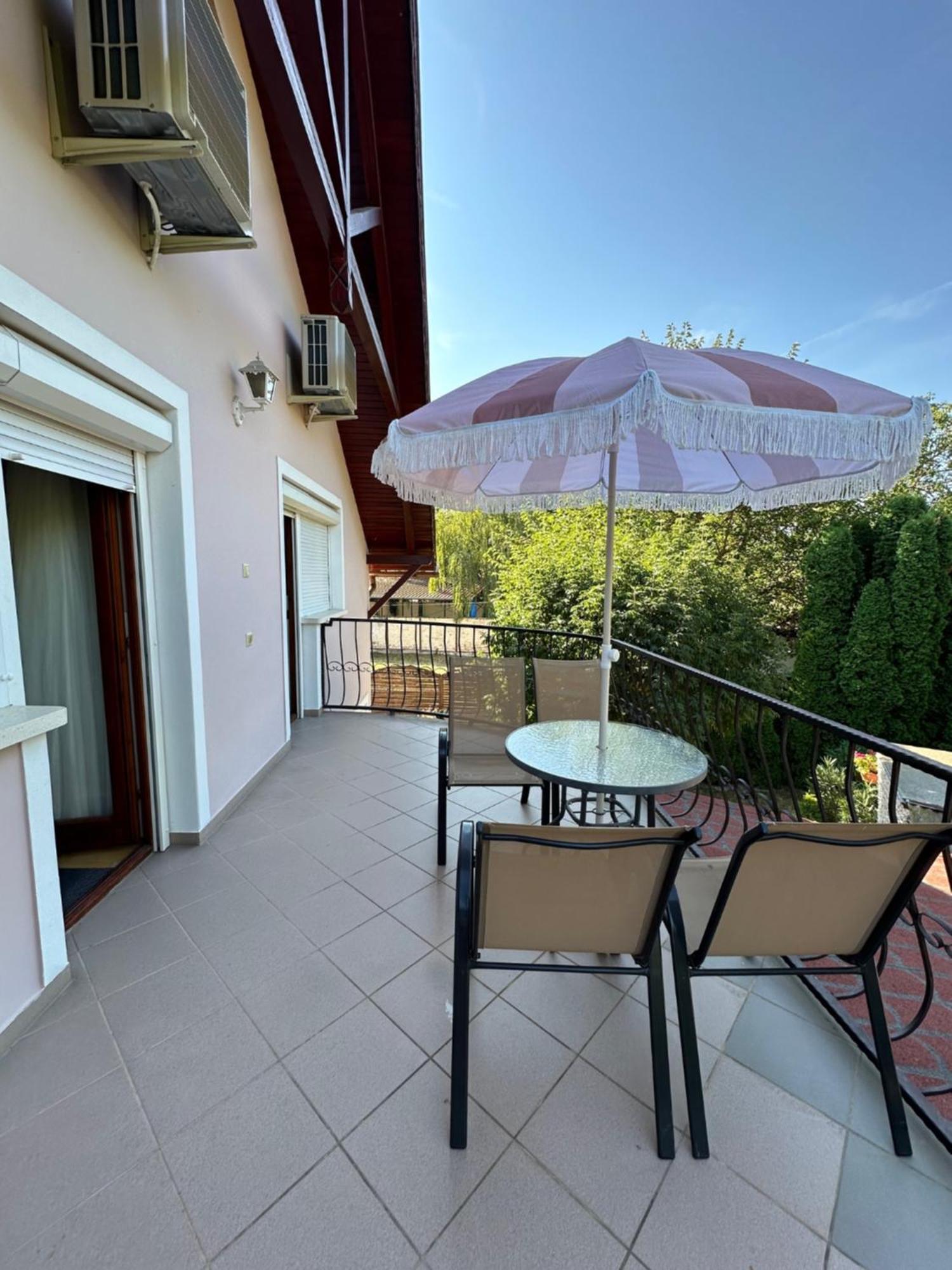 Do-Ti Apartmanhaz Balatonlelle Exteriér fotografie