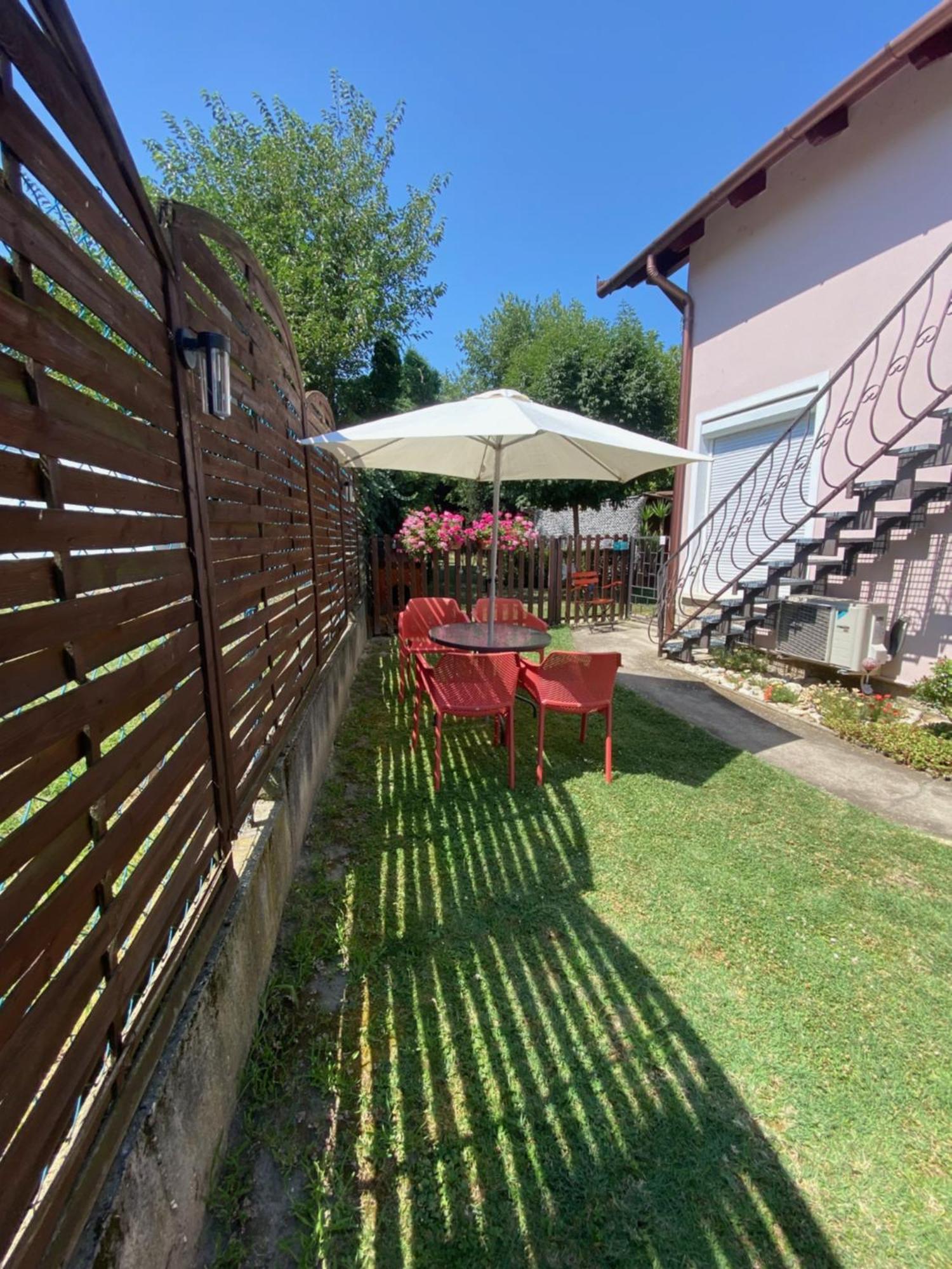 Do-Ti Apartmanhaz Balatonlelle Exteriér fotografie